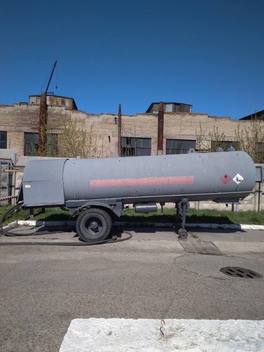 Газовоз,ємність газова,бочка пропан бутан.