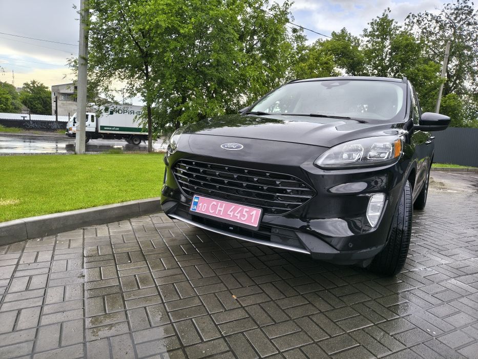 Ford escape 2021 Titanium