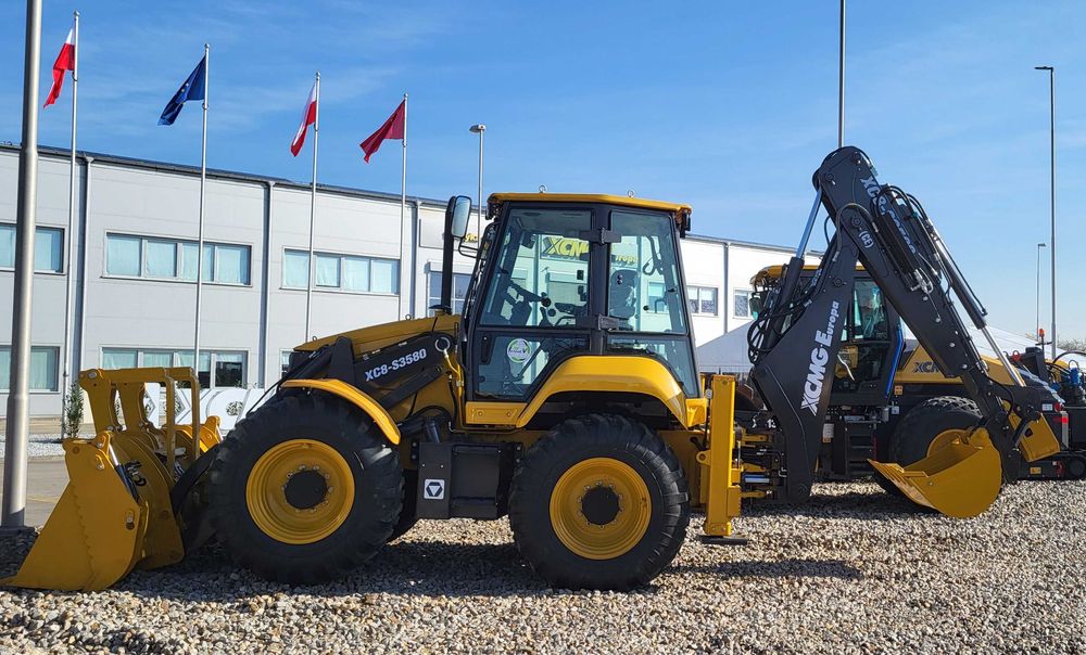 Koparko ładowarka XCMG XC8-S3580