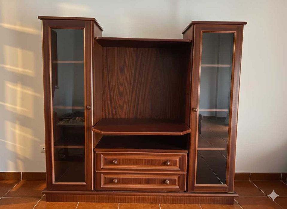 Móvel para TV - Madeira Maciça de Mogno