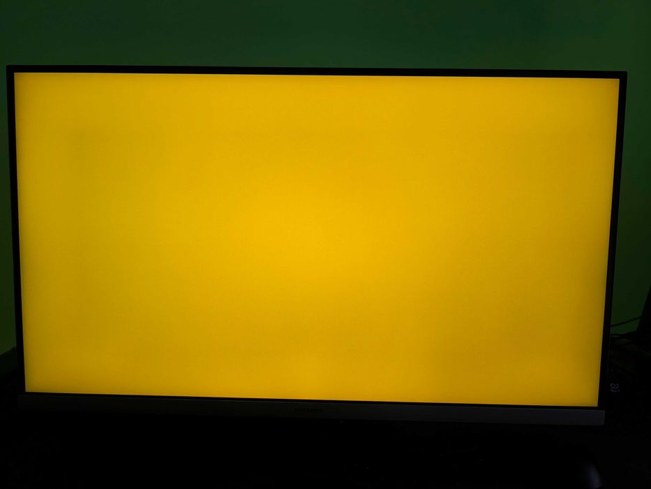 Samsung LU28R550 28″ — монітор 4K UHD IPS у хорошому стані