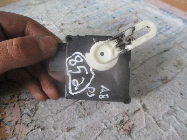 Motor da comporta da sofagem AUDI A8 (4D2, 4D8)