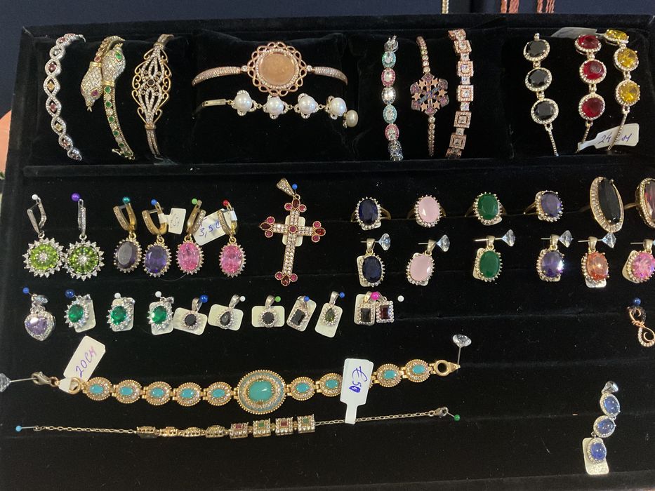 Pulseira prata com banho de ouro com feco / Mais anúncios abaixo