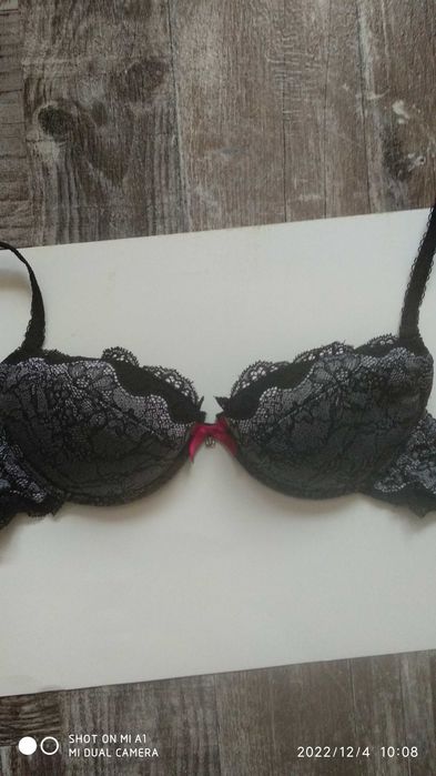 Бюстгальтери б/в, браллет