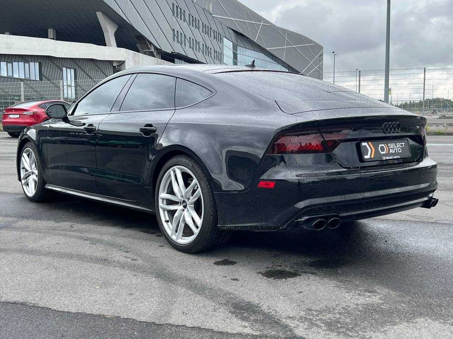 Audi    A7  2015