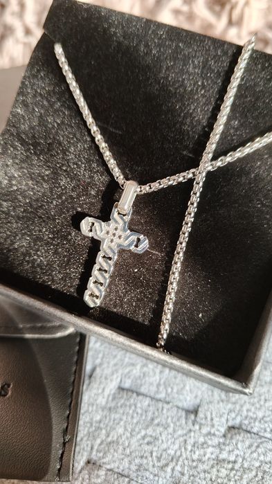 Wisiorek krzyż męski, prezent