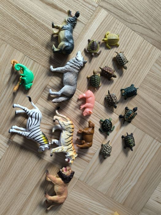 Figurki zwierząt - Safari, żółwie itd