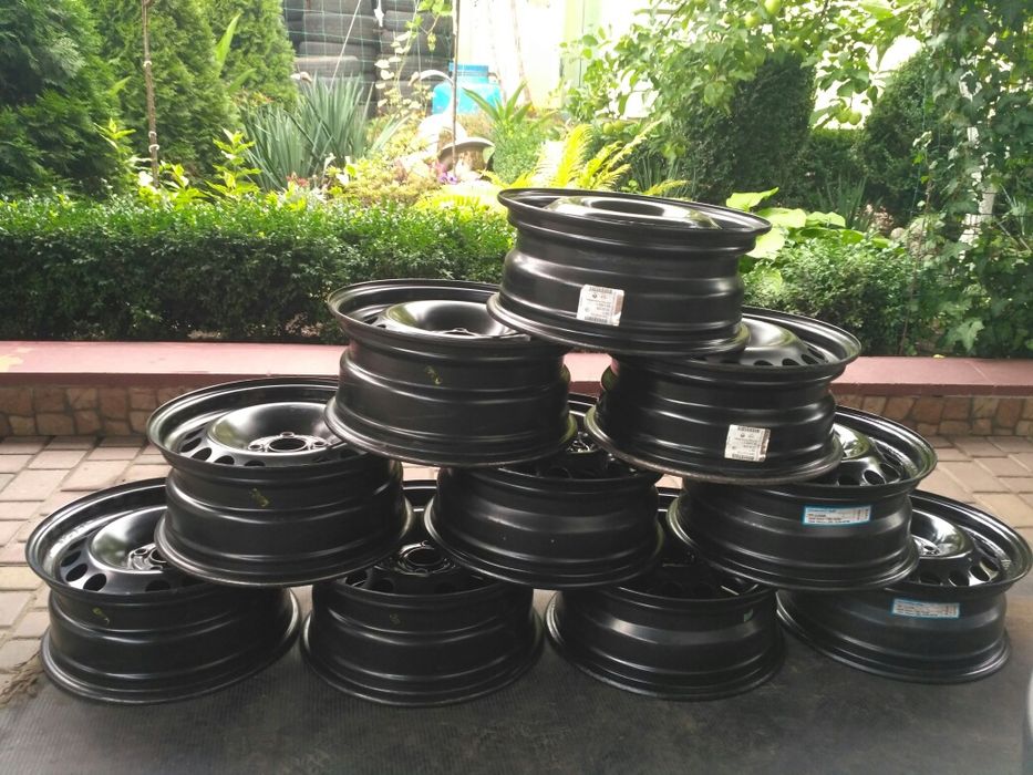 Диски GM OPEL R15 4-100 ET35-ET49 6.0J DIA56.6мм.