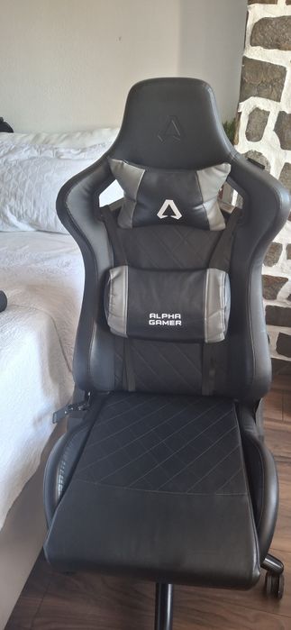 Cadeira Gaming Alpha Gamer Zeta Preta