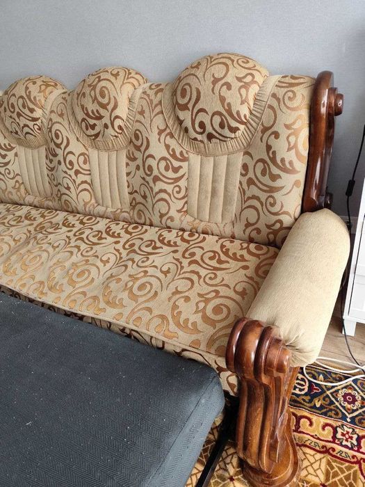 Диван раскладной  б\у