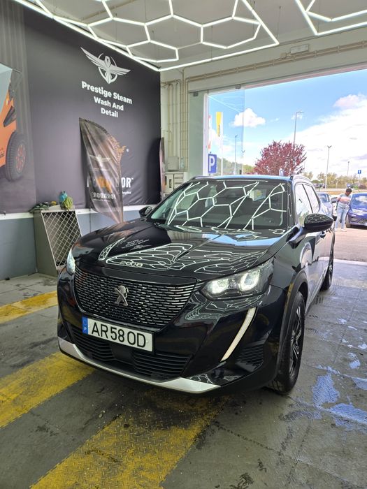 Peugeot 2008 1.2 Gasolina ALLURE