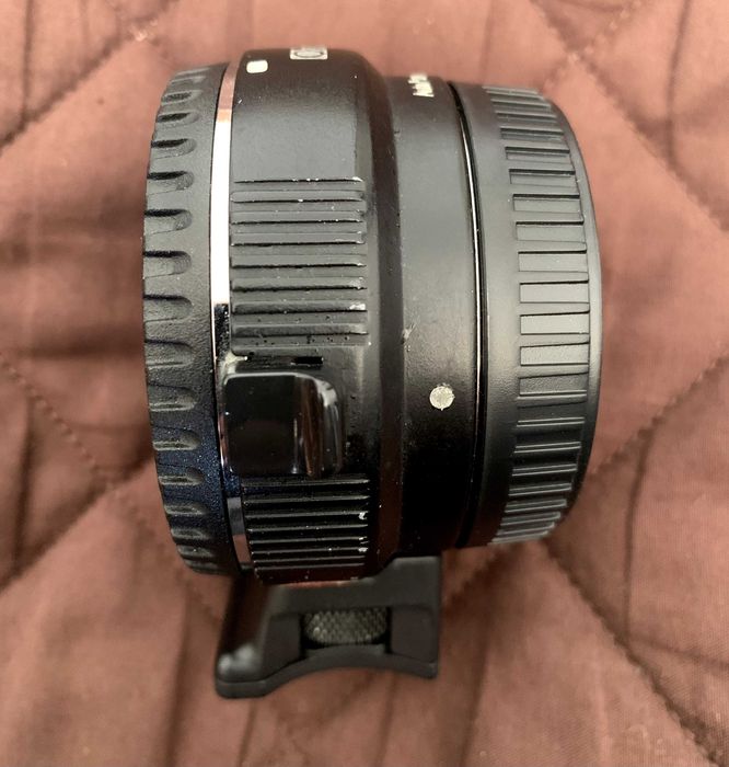 Adaptador Commlite CM-EF-NEX de lentes EF/EFs para câmeras E