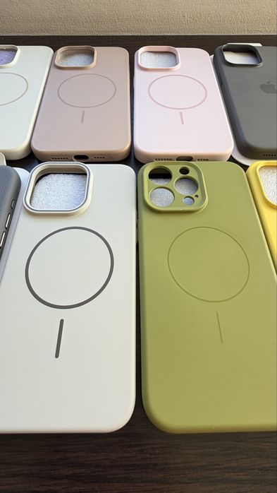 Чохол на iphone 15 pro max захисне село антишпигун