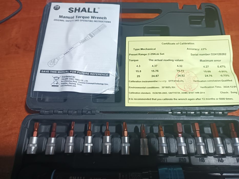 Klucz dynamometryczny 2-25Nm, 21 cześci z certyfikatem kalibracji