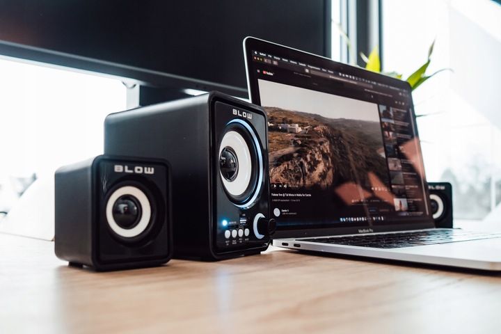 zestaw głośników komputerowych subwoofer 2.1 usb sd aux radio fm led 11w