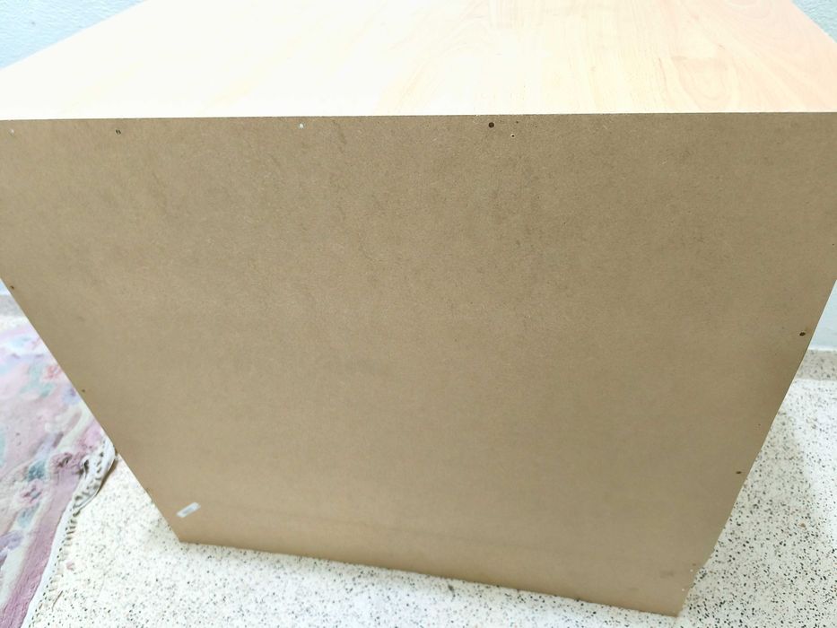 Cómoda e 2 mesinhas cabesieras