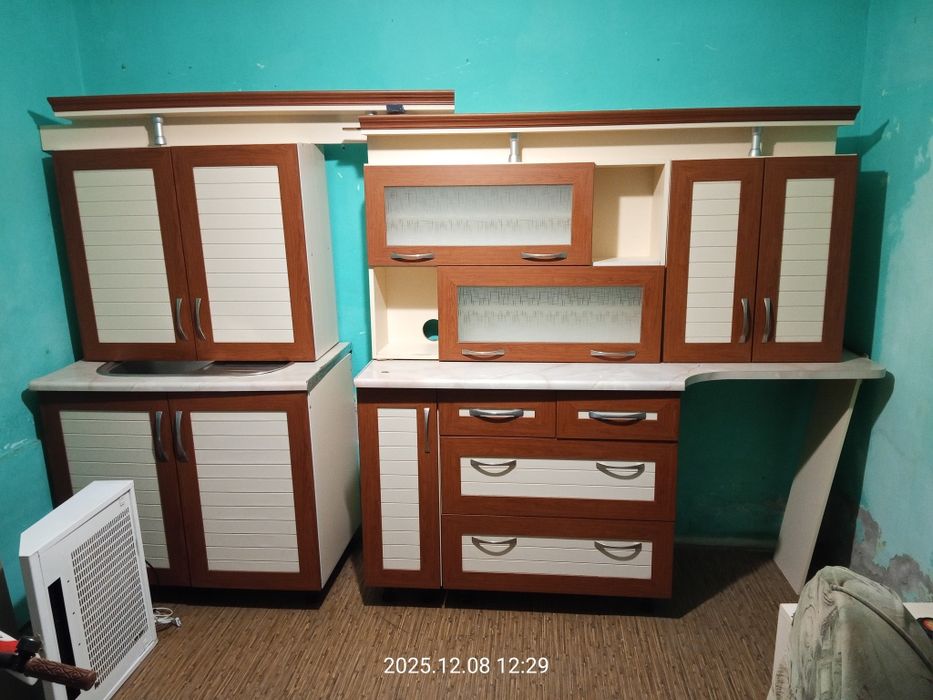 Продам кухню в нормальном состоянии