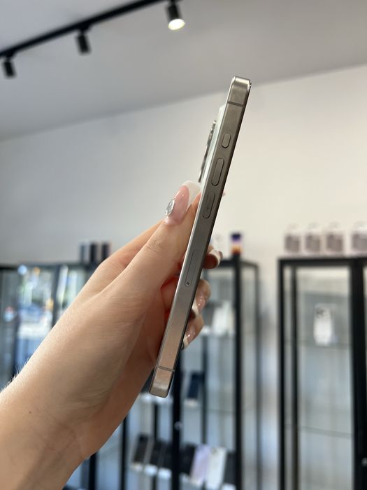 Telefon iPhone 15 PRO 256GB Biały Apple Gwarancja iTrade