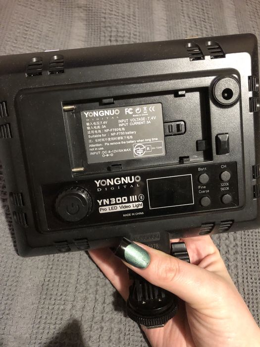 Видеосвет цена за 2 Yongnuo YN-300 III студийный свет