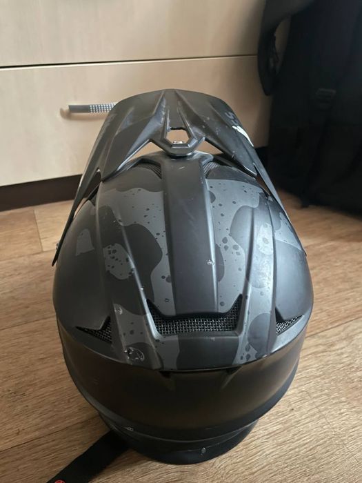 Велошолом Bluegrass L