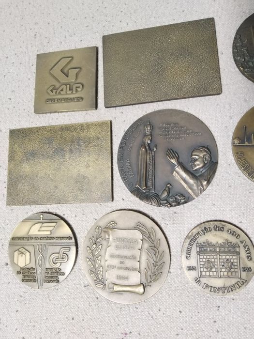 12 Medalhas em Bronze