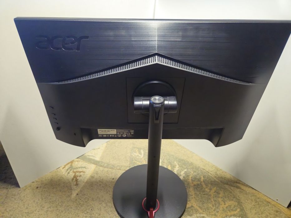 Uszkodzone monitory Samsung Odyssey G3 24" + Acer Nitro 24" + kable / Na części