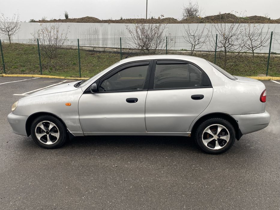 Daewoo ланос                                                         .