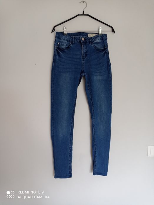 Jeansowe spodnie damskie 38