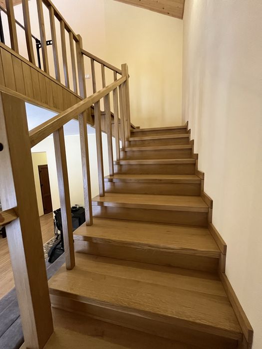 Готовий будинок біля лісу,поруч міста,готовий до заселення.