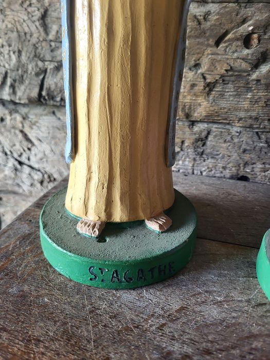 Ceramiczna figurka Święta Agata sygnowana