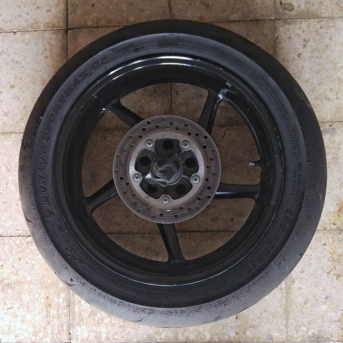 Yamaha R1 04 a 09 - Jante / roda traseira