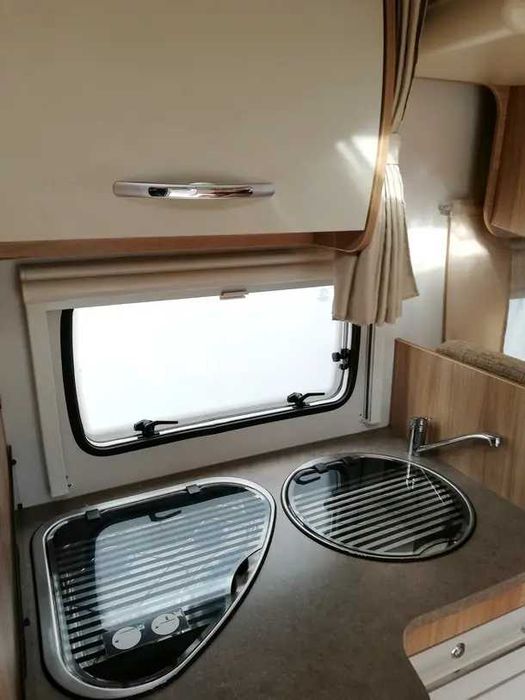 Autocaravana Ford Challenger Genesis 52.