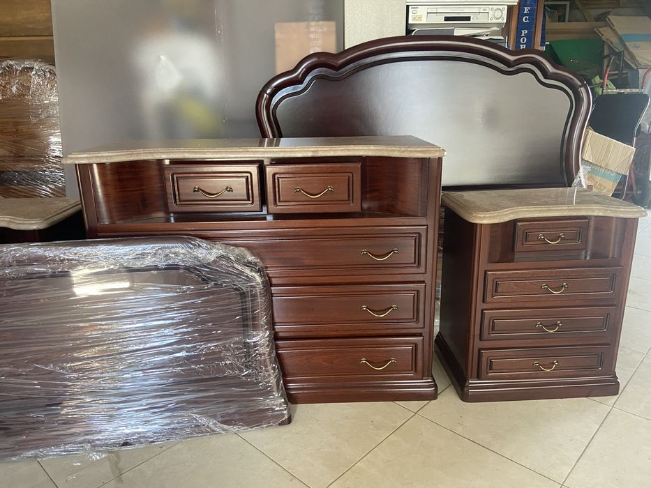 Quarto completo madeira mogno