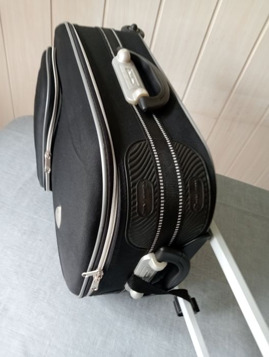 Markowa Walizka podróżna na kółkach Runt Hatti