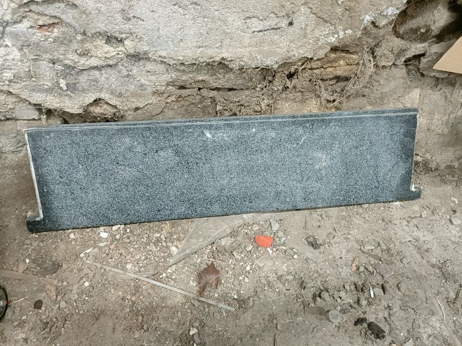 Parapet kamienny 2szt.