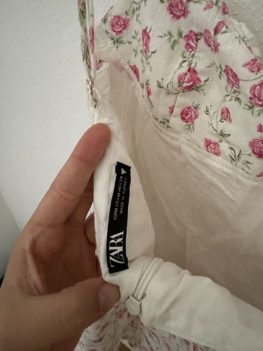 Vestido Zara com Flores
