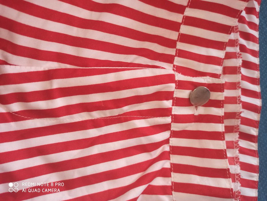 Szorty damskie biało- czerwone w paski, rozm. XL