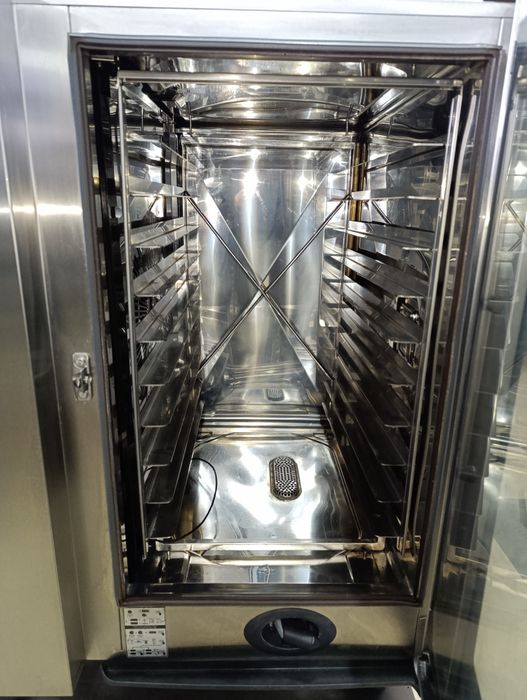 Газовий пароконвектомат Rational CMP 101  Конвектомат Пароконвекційна
