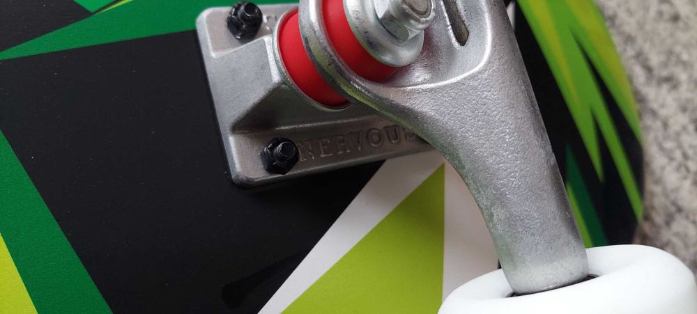 Deskorolka Nervous brandowana Mountain Dew, nówka