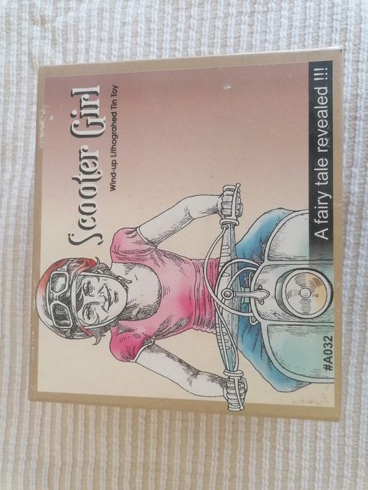 Brinquedo lata - scooter girl