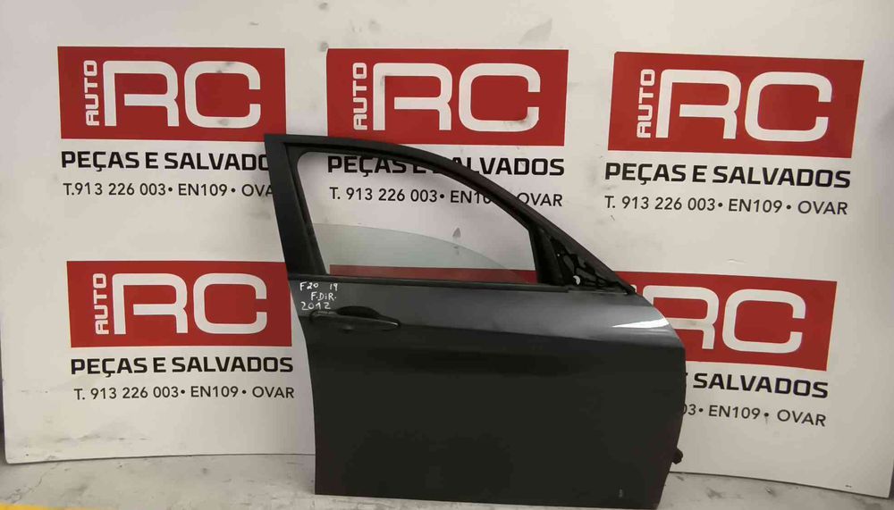Porta Frente Direita BMW 1 (F20) ano 2012