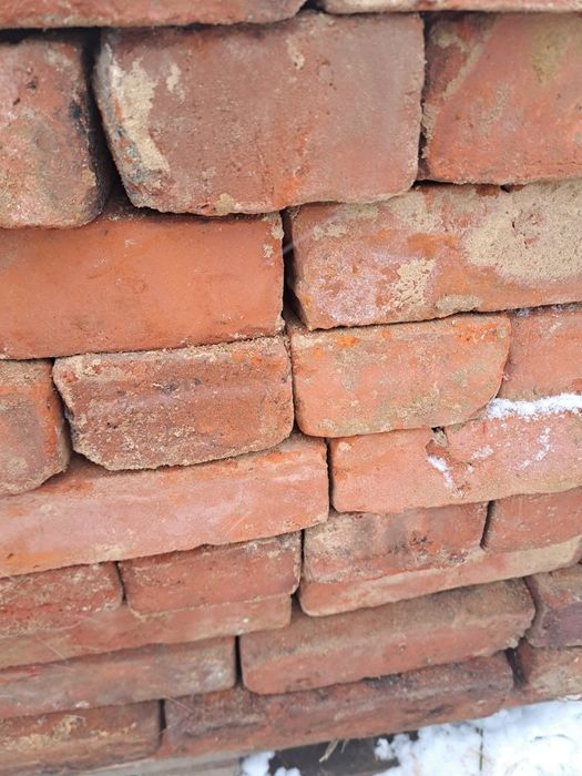 Czerwona cegła rozbiórkowa z domu 24x12x6