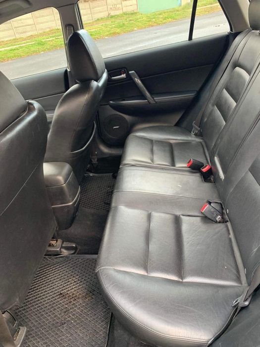 auto wynajem wypożyczalnia samochodów osobowe dostawcze mazda 6
