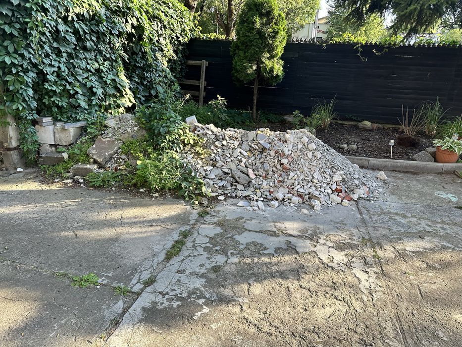 Oddam gruz zmieszany z ziemią