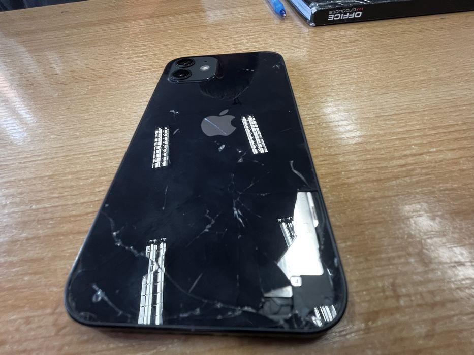 iphone 12 do sprzedania nie dziala wejscie karty sim nie wczytuje