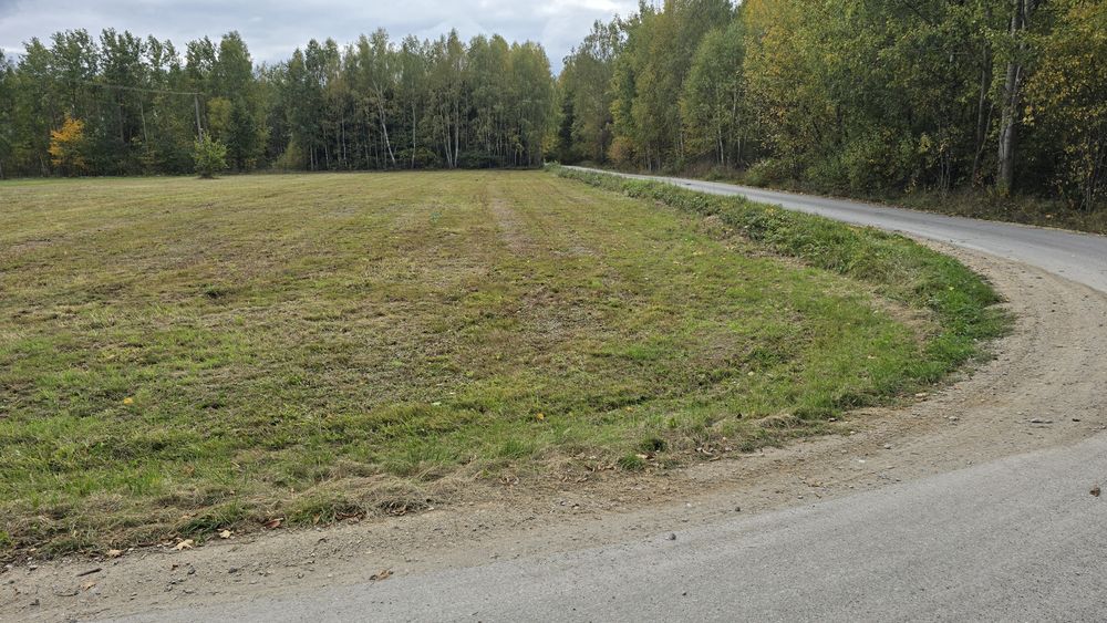 Działka z warunkami zabudowy 2800m2