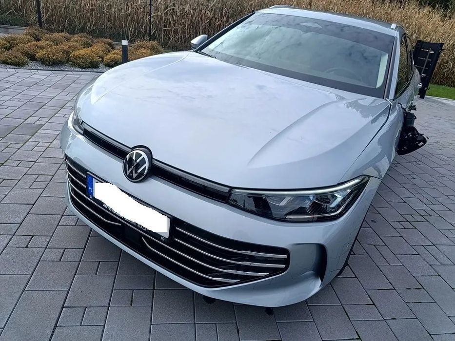 Volkswagen Passat 1.5 e-TSI 150km krajowy