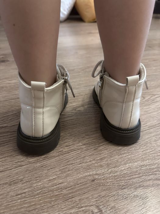 Ботинки для девочки