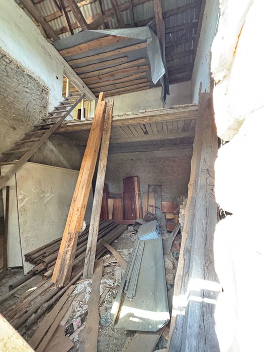 Ангари, цехи, промислові будівлі