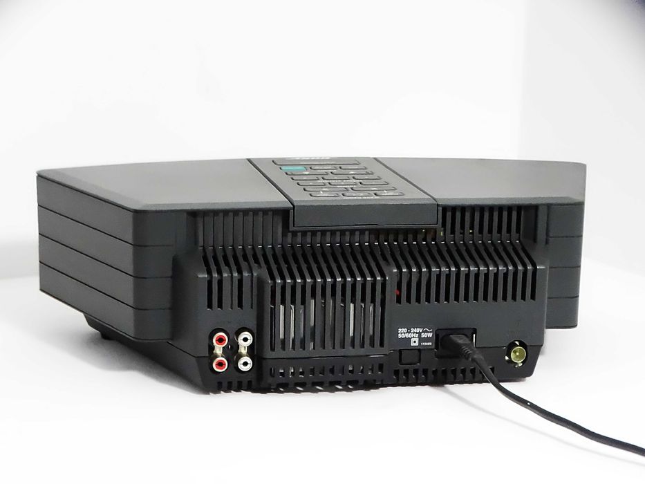 BOSE Wave Radio AWR1-2W, AM/FM, Alarm, Clock, AUX Pilot